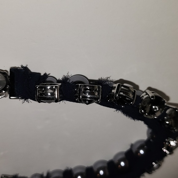 New Banana Republic Statement Necklace with Beautiful Bow Tie, NWT - Picture 7 of 15